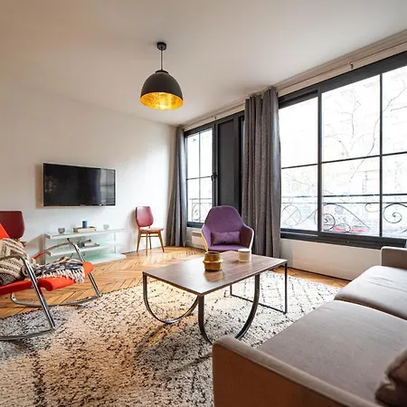 Mbm - Center Of Aparthotel Parigi