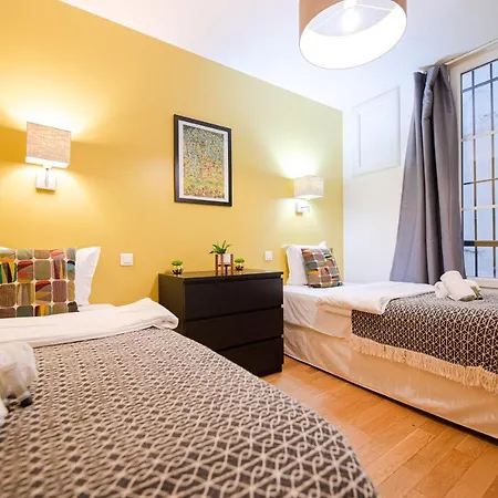 Mbm - Center Of Aparthotel Parigi